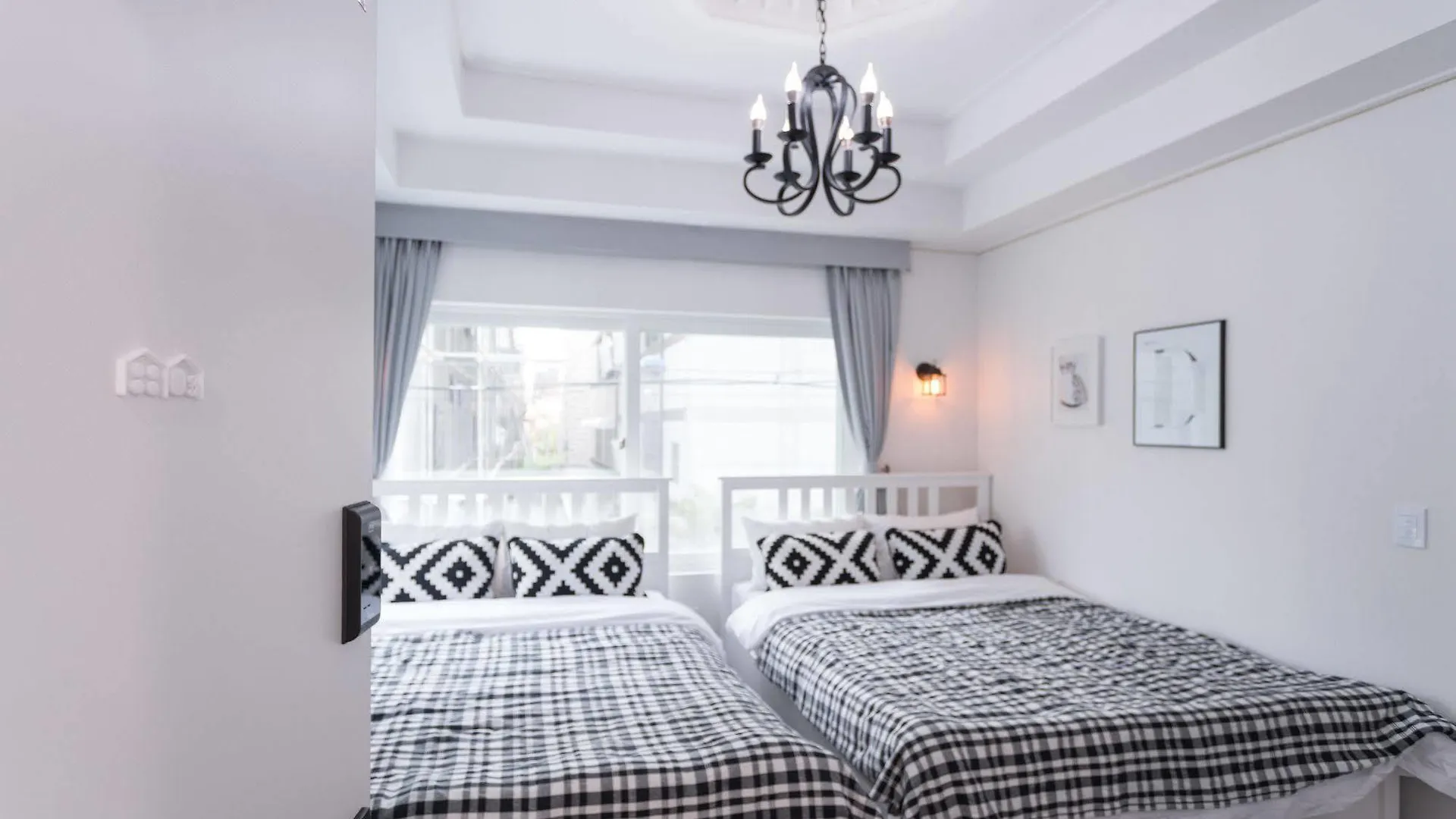 Mono House Hongdae Hotel Seoul 2*,