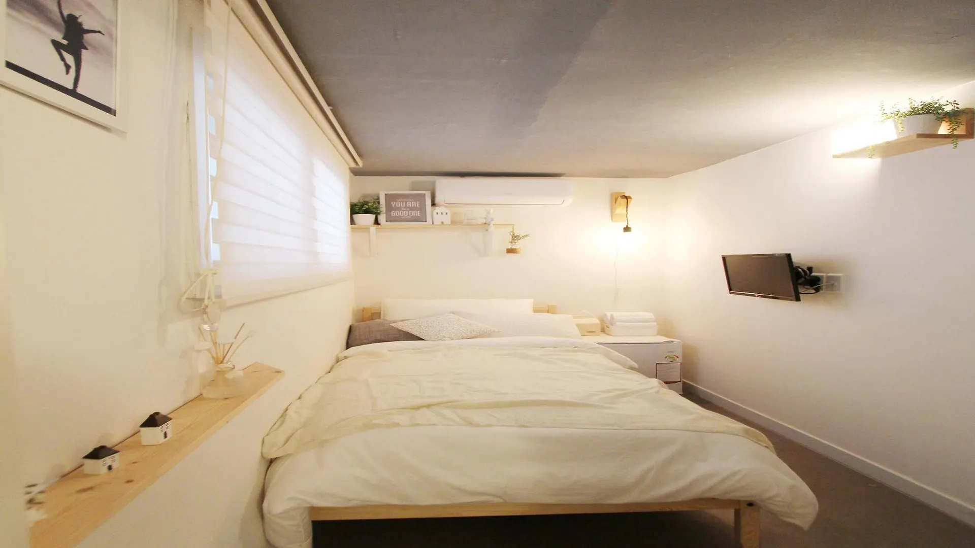 Mono House Hongdae Hotel Seoul