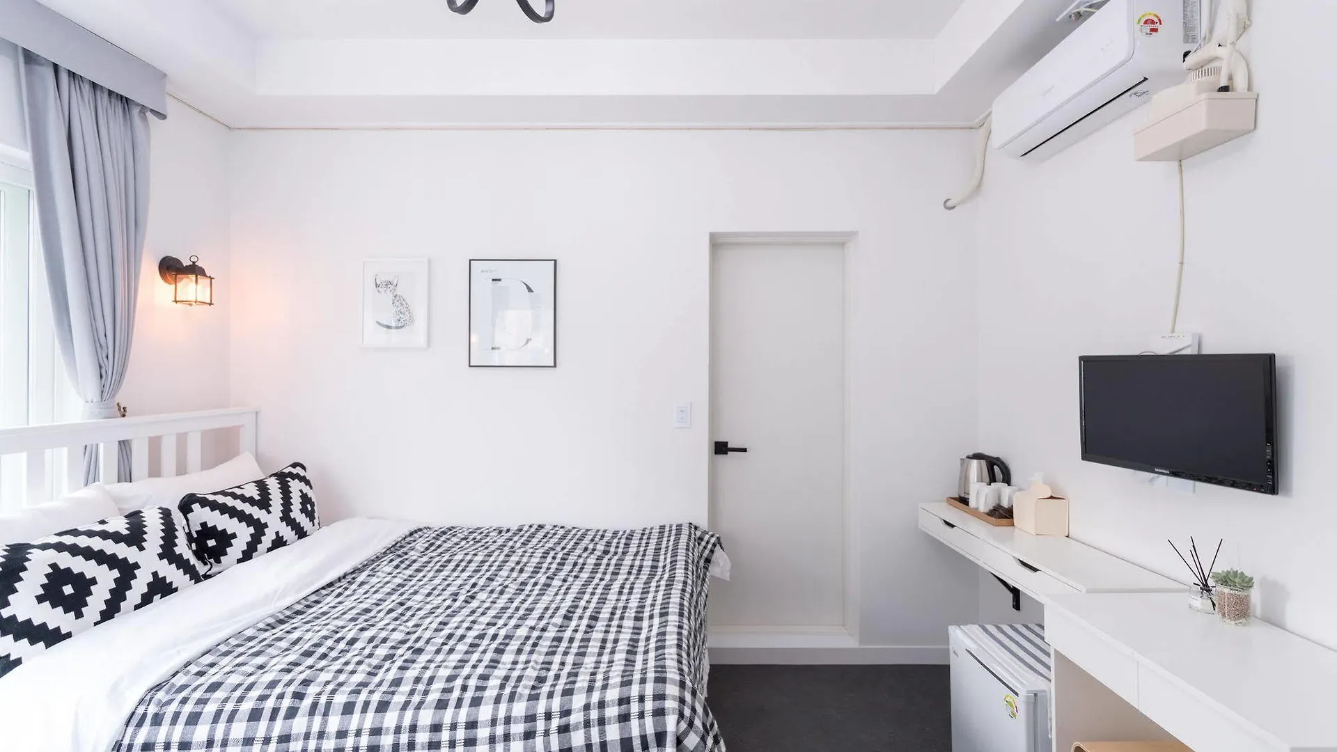 Mono House Hongdae Hotel Seoul
