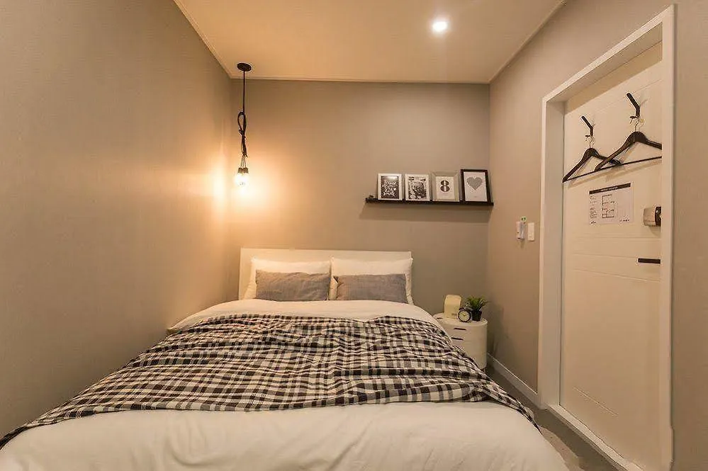 Mono House Hongdae Hotel Seoul