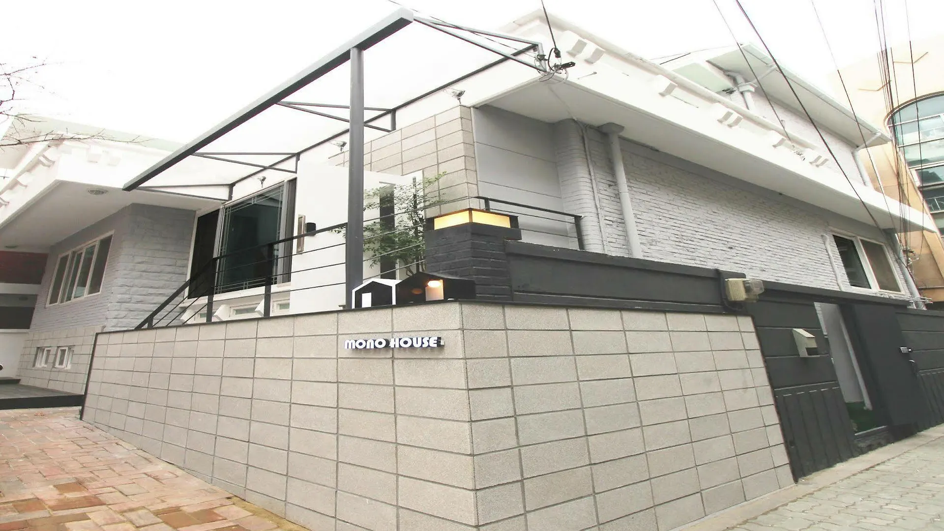Mono House Hongdae Hotel Seoul 2*,